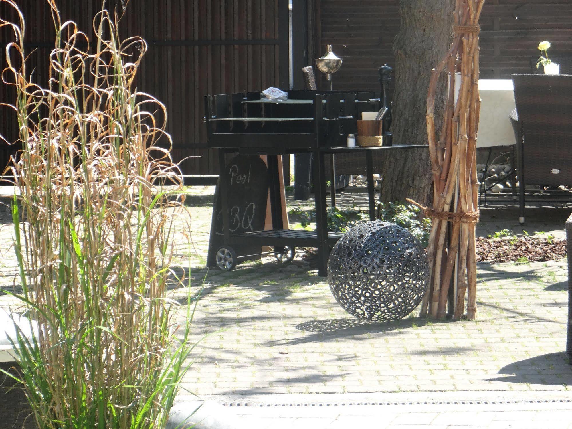 Hotel Schuetzenhof Spa Garden Buerstadt Экстерьер фото